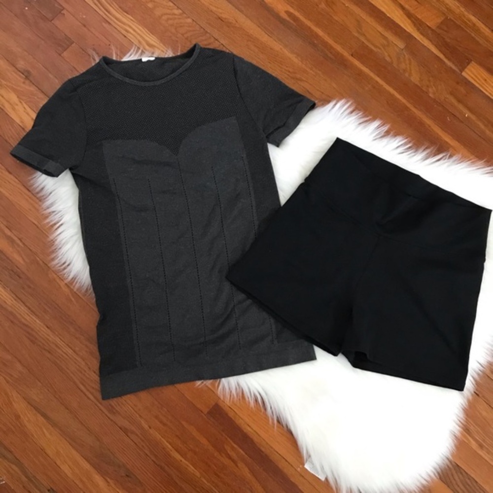 Fabletics Set - Delta Tee and Yoga Shorts Medium